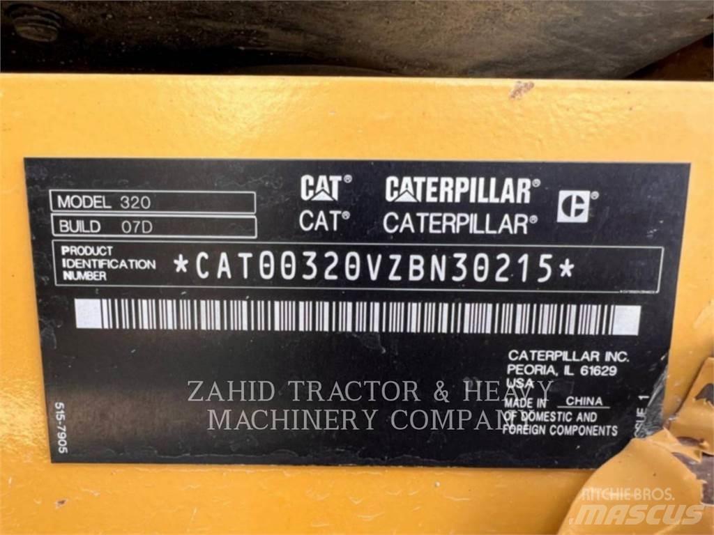 CAT 320-07 履带挖掘机