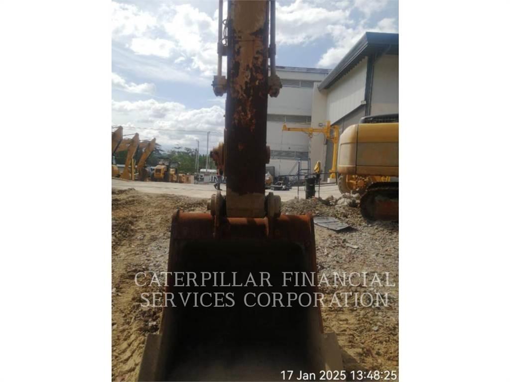 CAT 320-07 履带挖掘机