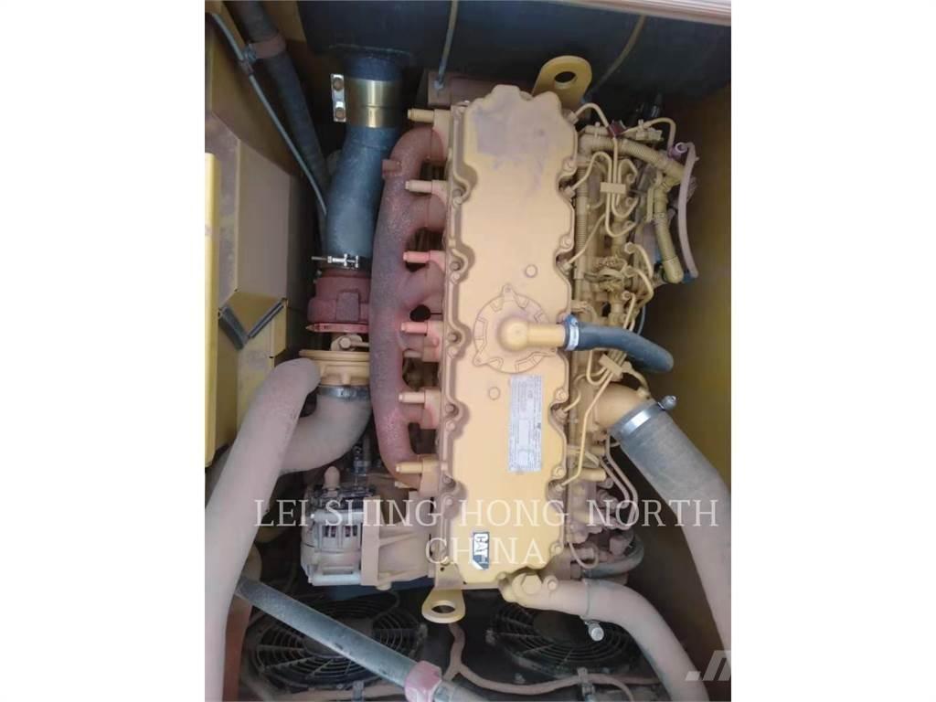 CAT 320-07 履带挖掘机