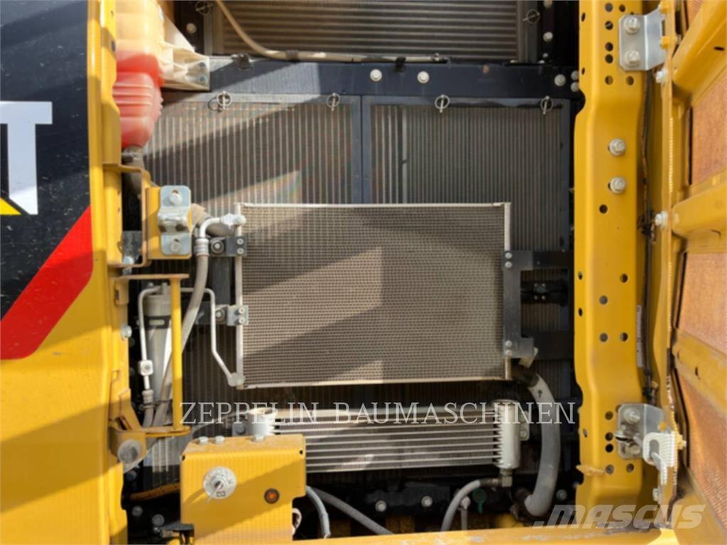 CAT 320-07A 履带挖掘机