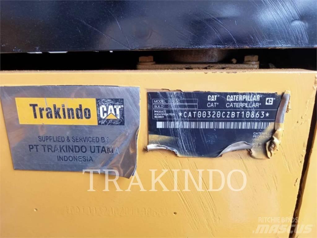 CAT 320-07GC 履带挖掘机