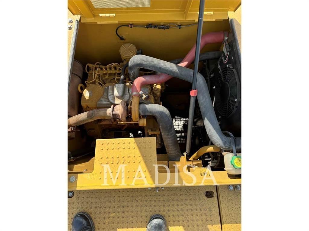 CAT 320 GC 履带挖掘机