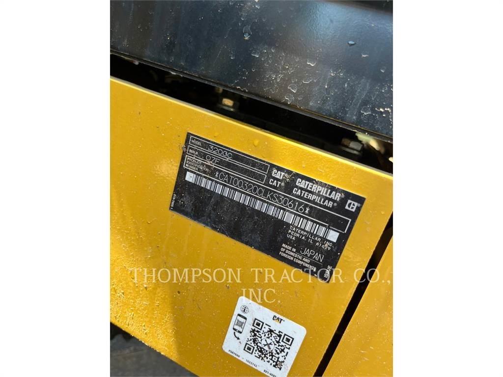 CAT 320-GC 履带挖掘机