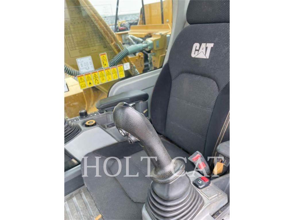 CAT 320 TC 履带挖掘机
