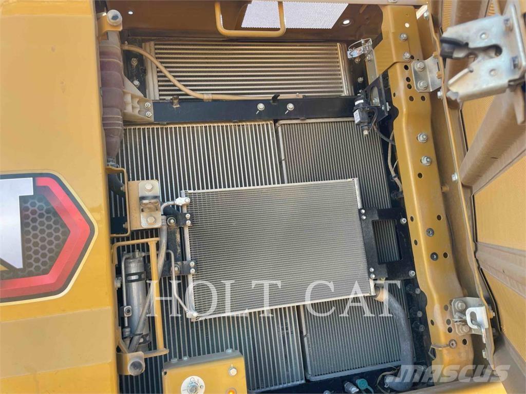 CAT 32007 履带挖掘机