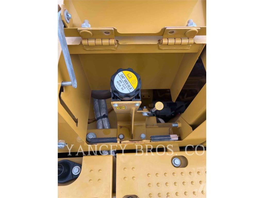 CAT 32007GC 履带挖掘机