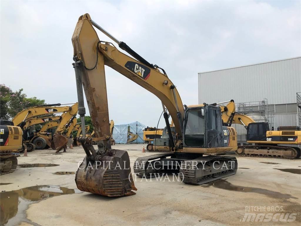 CAT 320D2 履带挖掘机