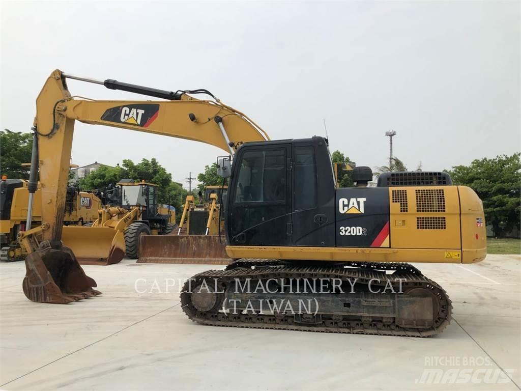 CAT 320D2 履带挖掘机