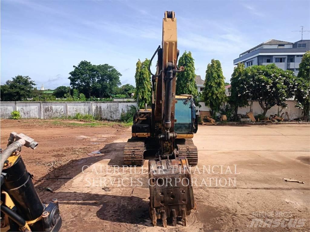 CAT 320D2 履带挖掘机