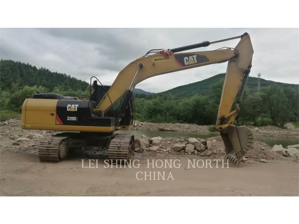 CAT 320D2 履带挖掘机