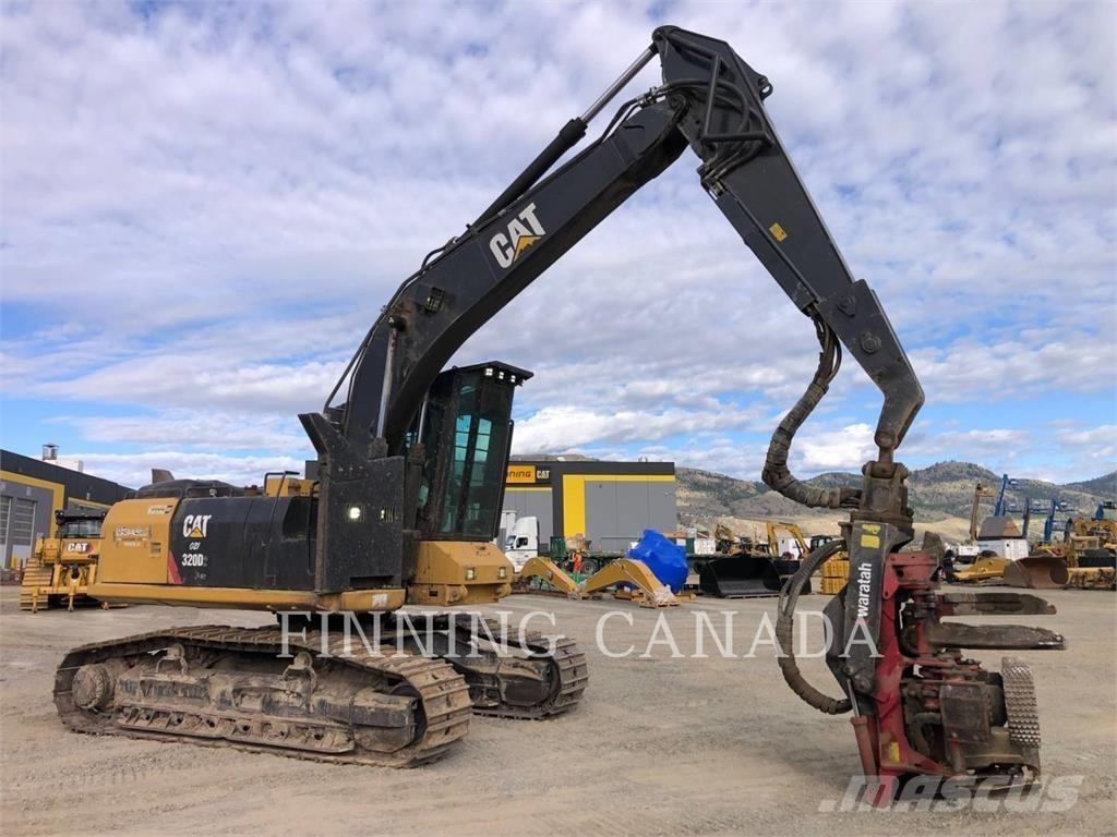 CAT 320D2 FM 挖坑机