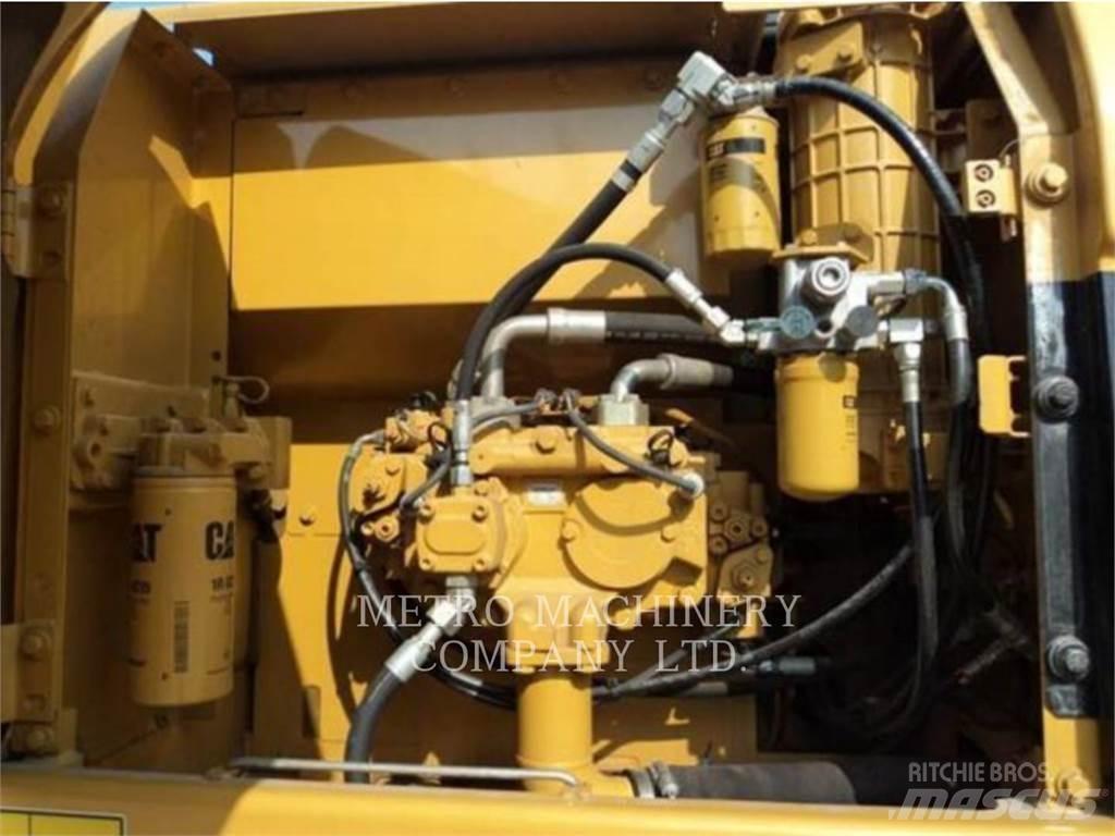 CAT 320DGC 履带挖掘机