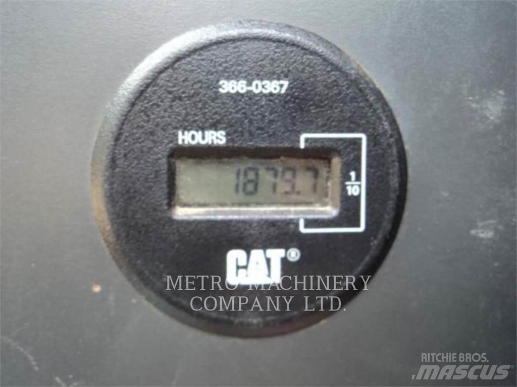 CAT 320DGC 履带挖掘机