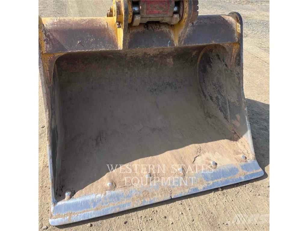 CAT 320E 履带挖掘机