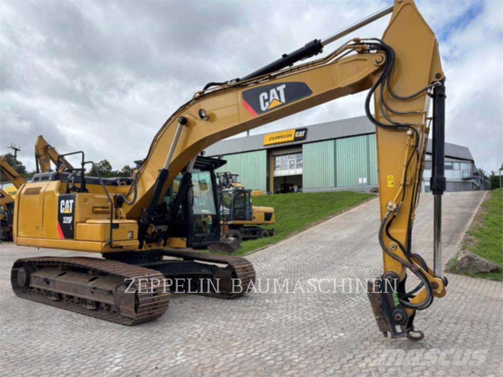 CAT 320FL 履带挖掘机