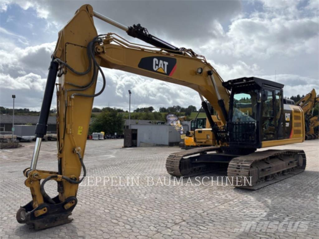 CAT 320FL 履带挖掘机