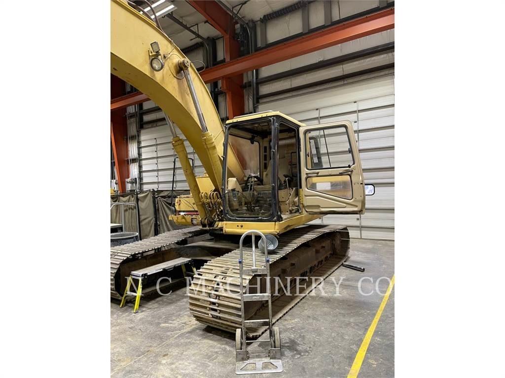 CAT 320L 履带挖掘机