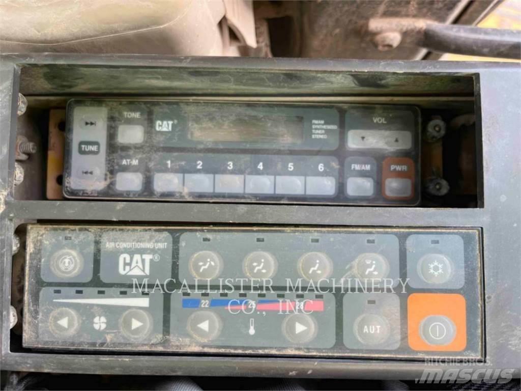 CAT 321CLCR 履带挖掘机