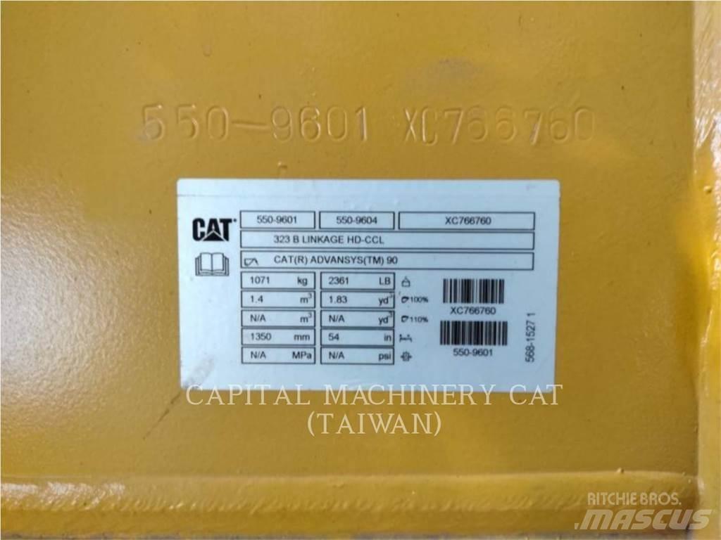 CAT 323 挖斗