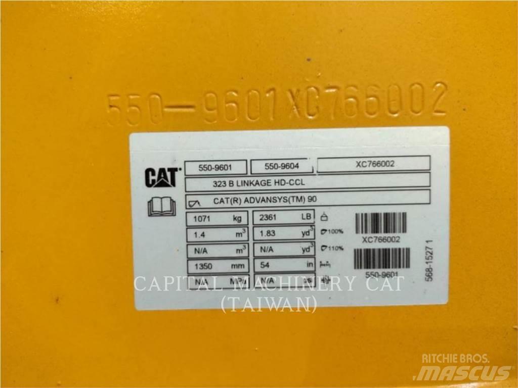 CAT 323 挖斗