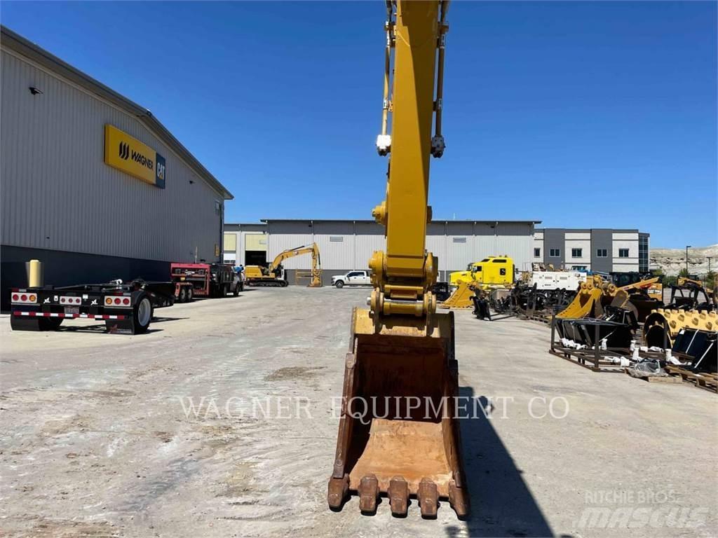 CAT 323 履带挖掘机