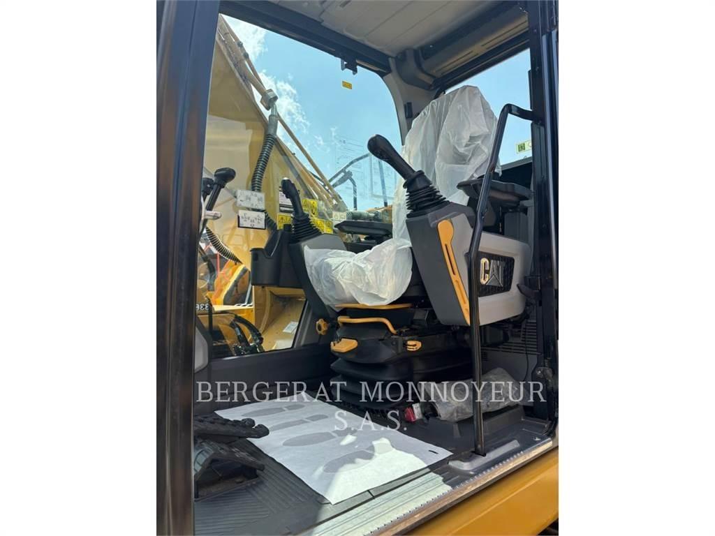 CAT 323 履带挖掘机