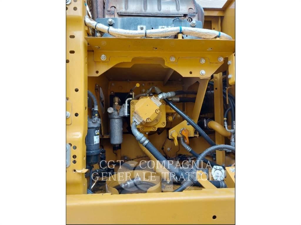 CAT 323 履带挖掘机