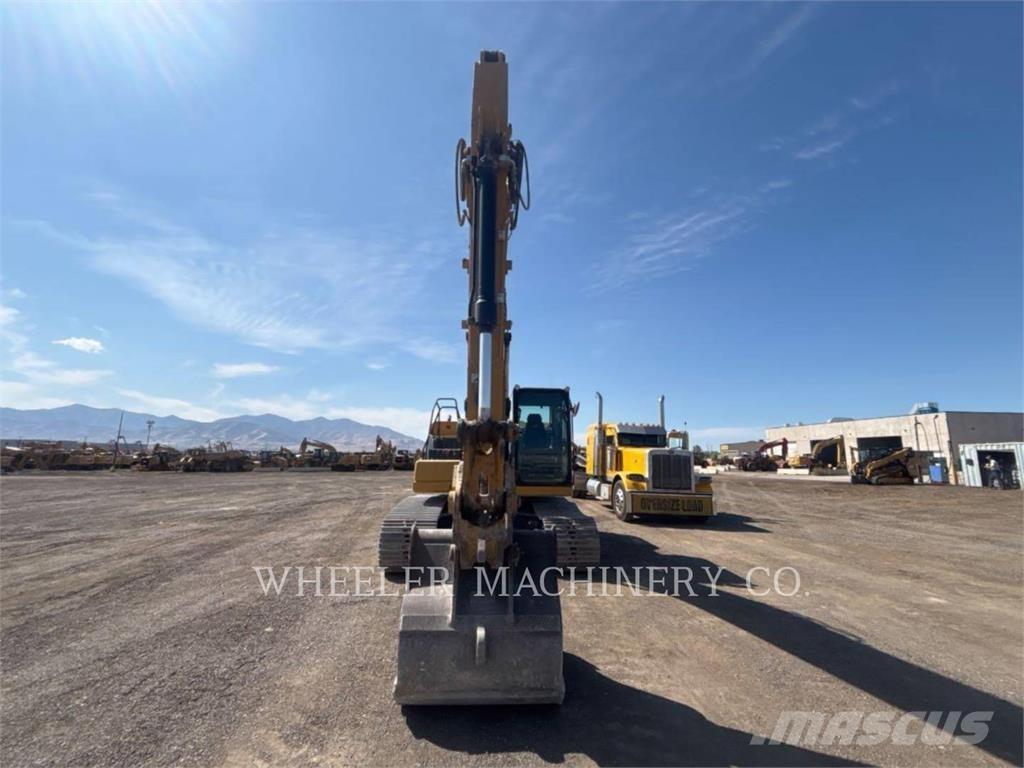 CAT 323 履带挖掘机