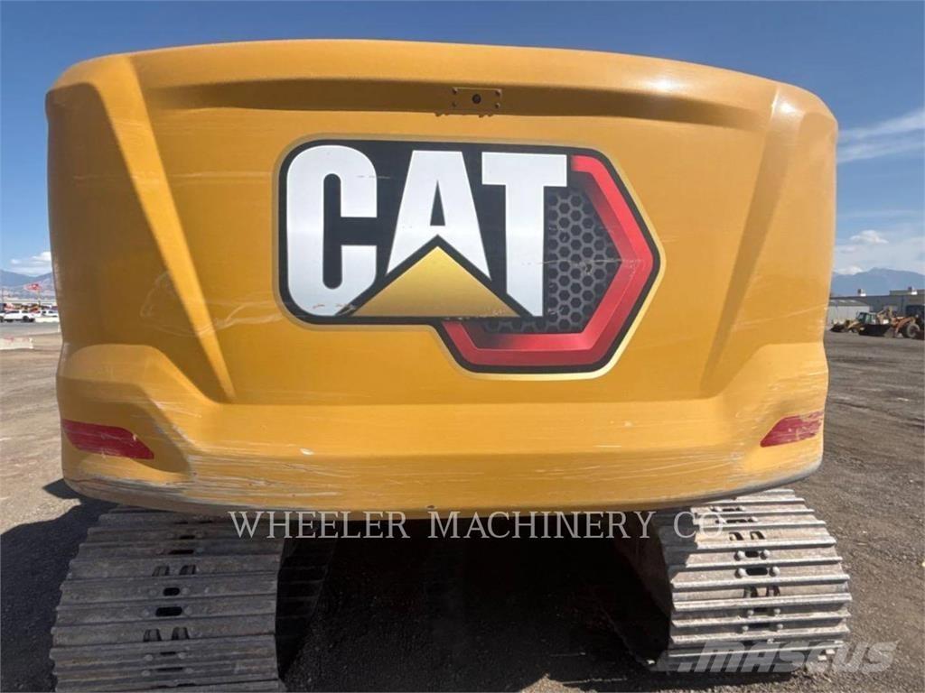 CAT 323 履带挖掘机