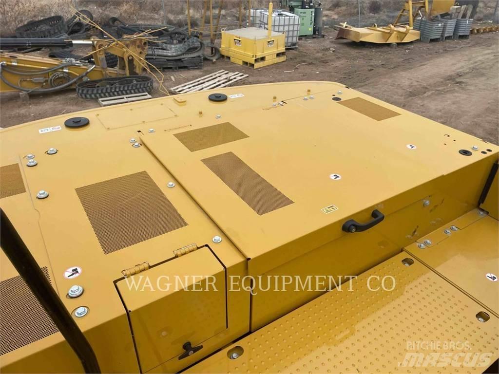 CAT 323 履带挖掘机