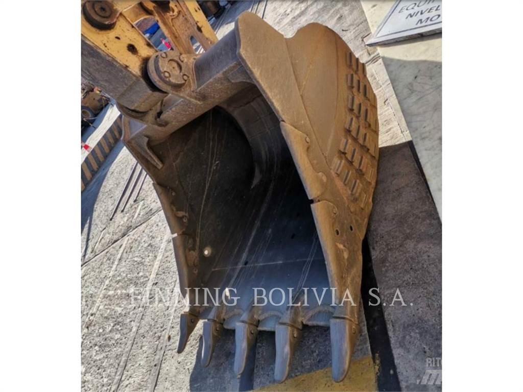 CAT 323-07 履带挖掘机