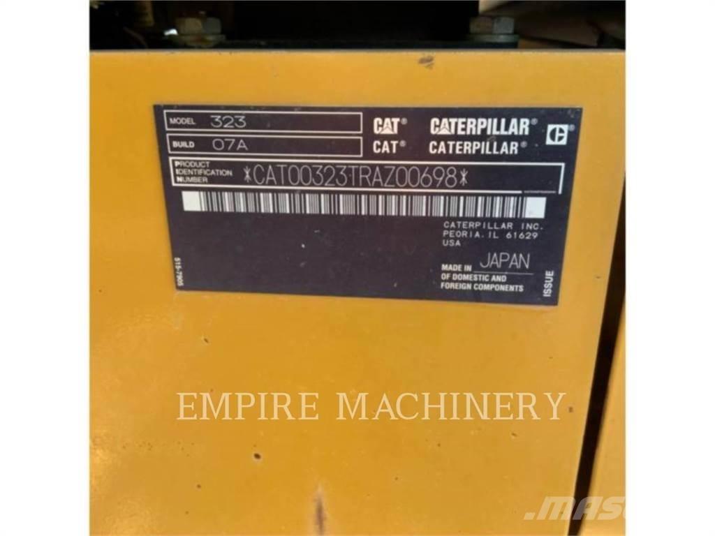 CAT 323-07 履带挖掘机