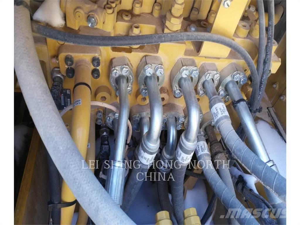CAT 323-07 履带挖掘机
