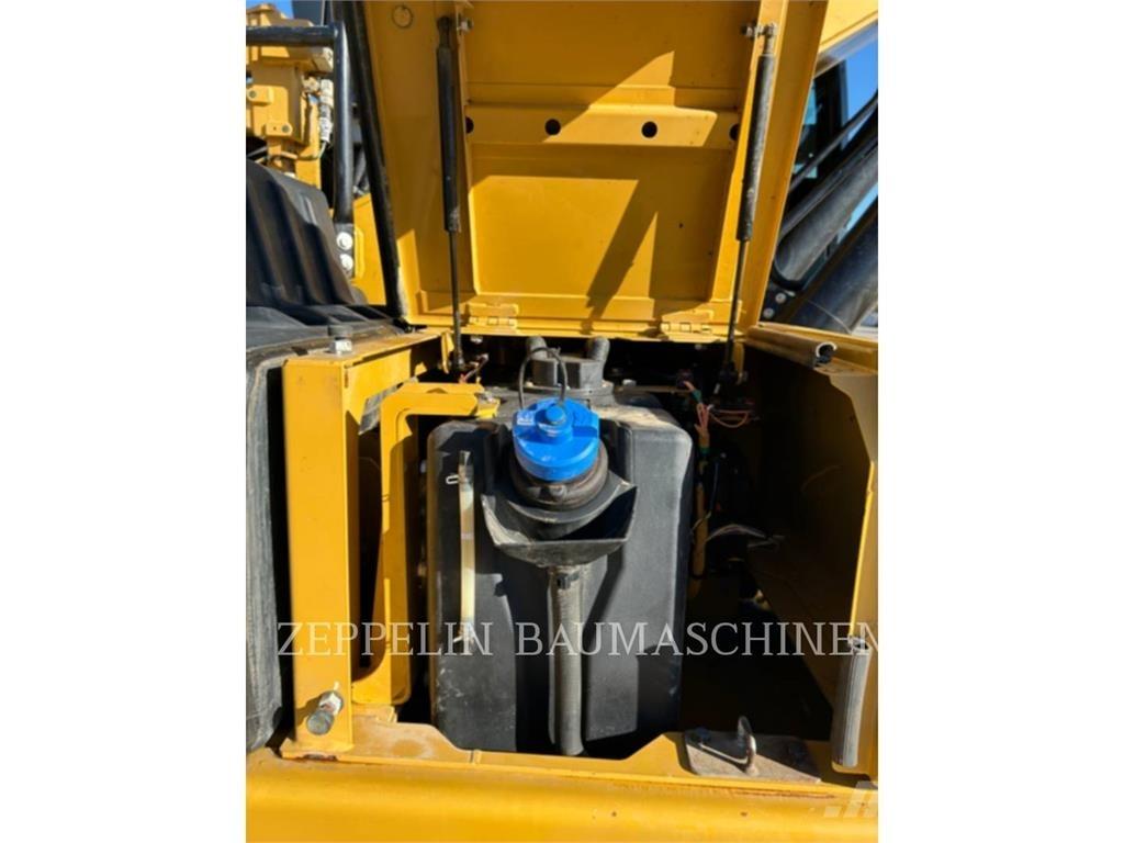 CAT 323-07B 履带挖掘机