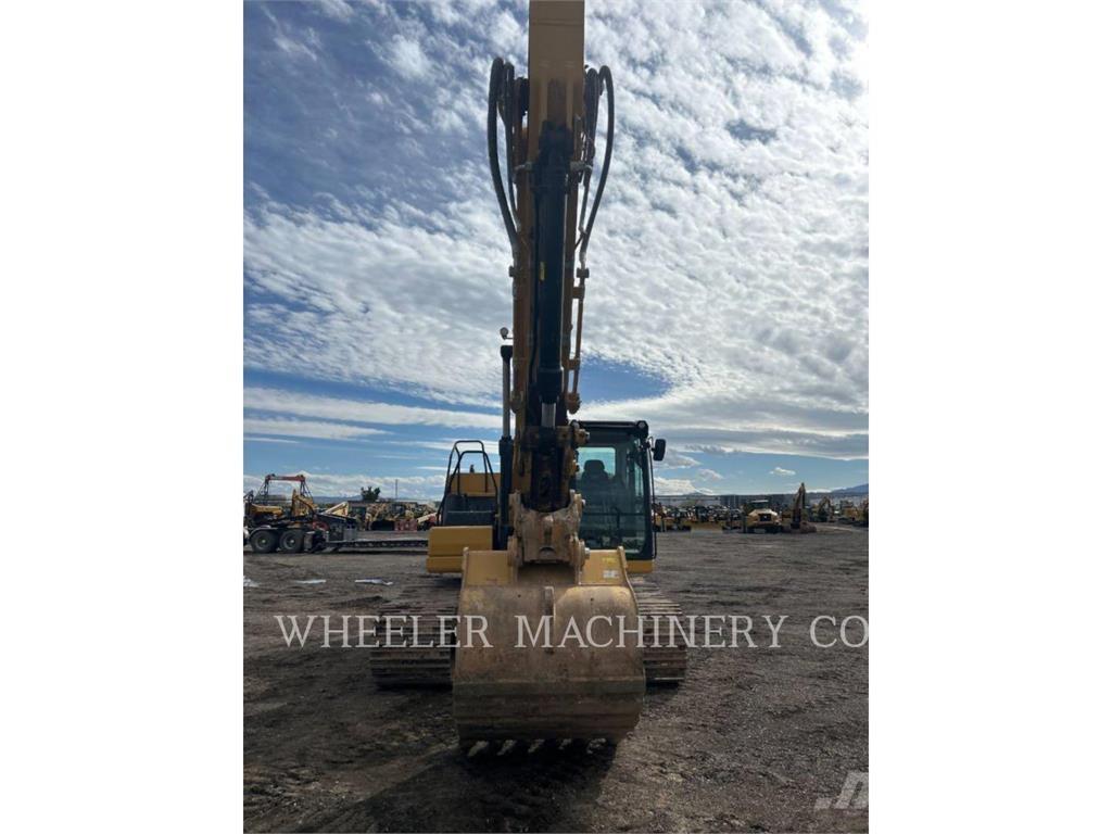 CAT 323 CF 履带挖掘机