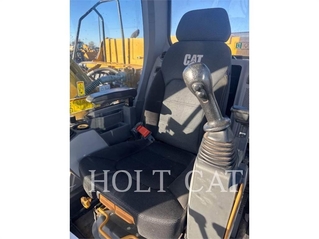 CAT 323 TC 履带挖掘机