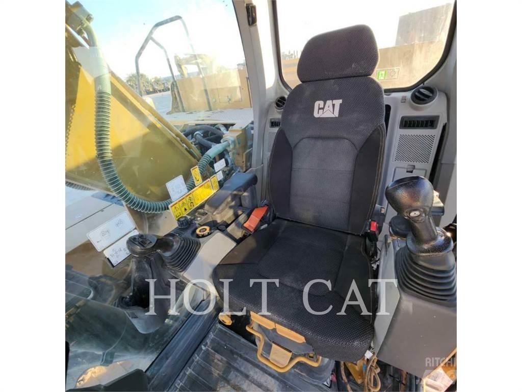 CAT 323 TC 履带挖掘机