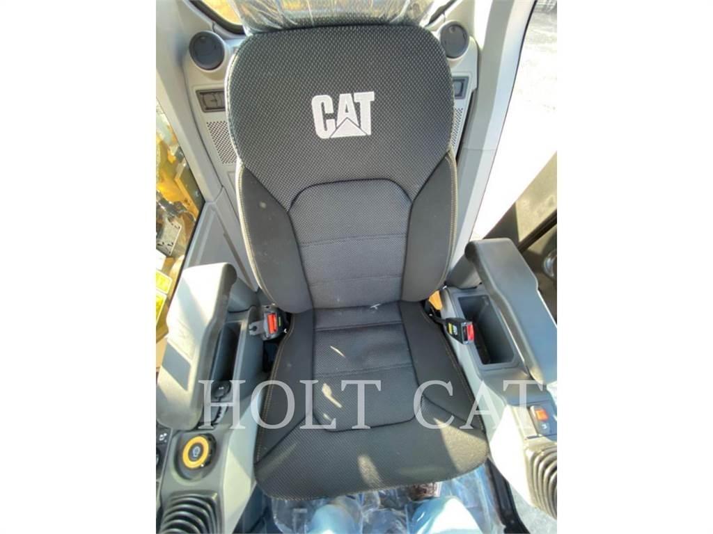 CAT 323 TC 履带挖掘机