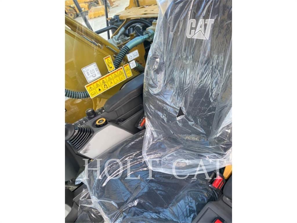CAT 323 TC 履带挖掘机