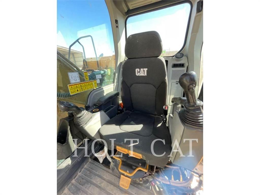 CAT 323 TC 履带挖掘机
