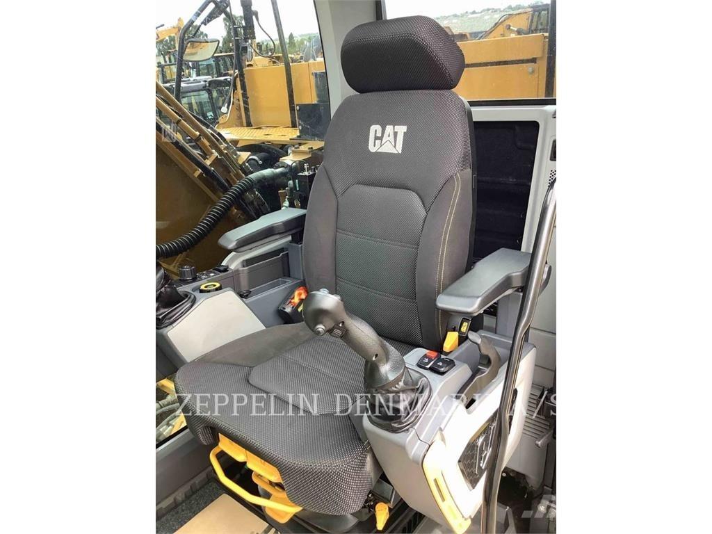 CAT 32307 履带挖掘机