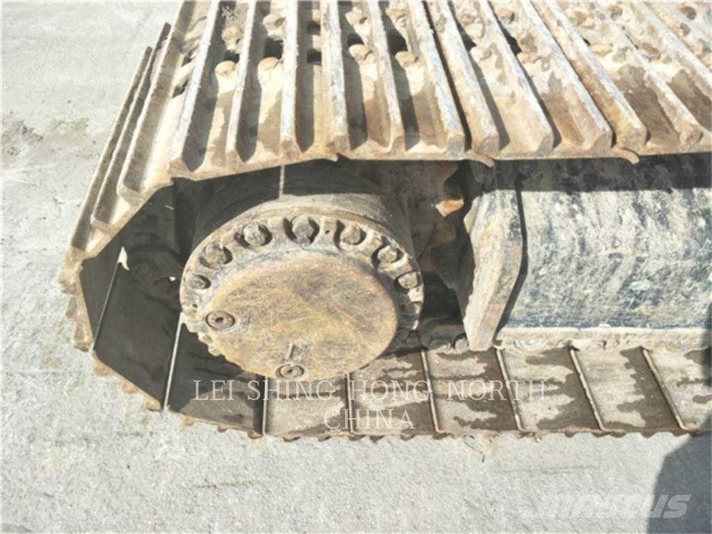 CAT 323D2L 履带挖掘机