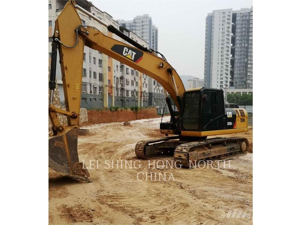 CAT 323D2L 履带挖掘机