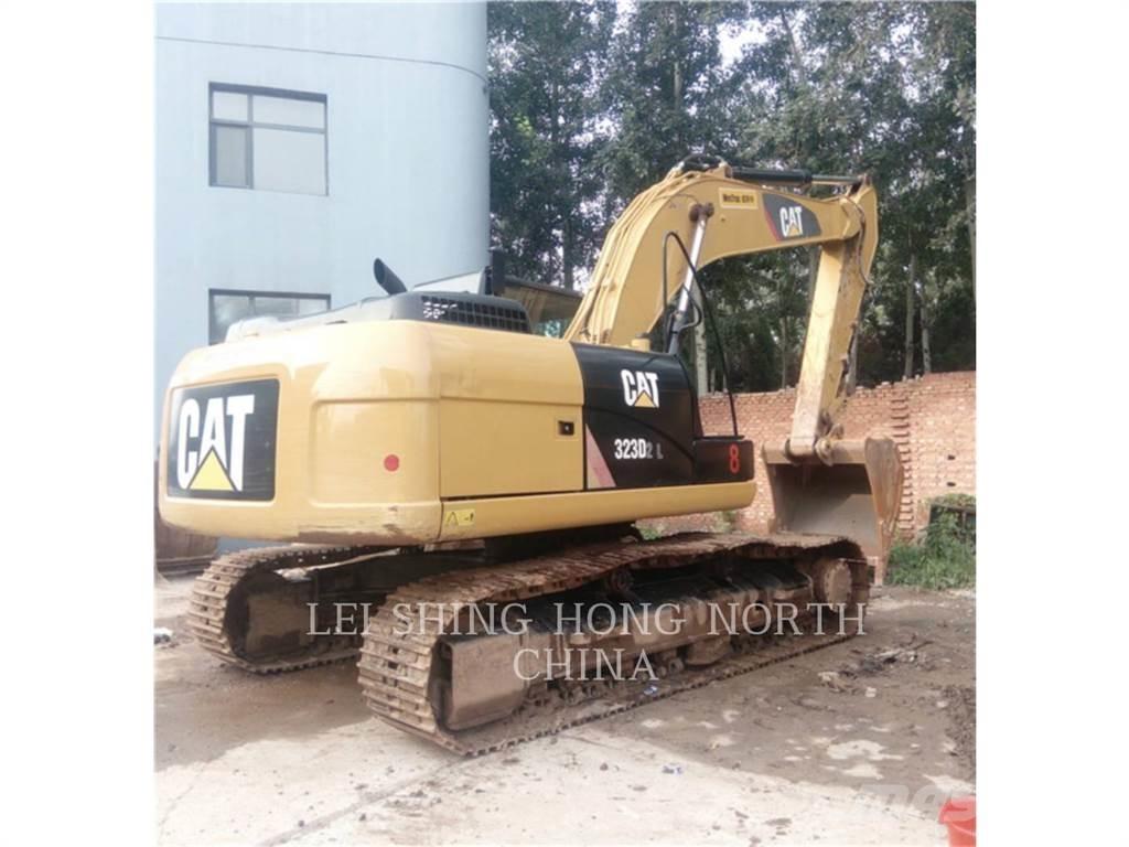 CAT 323D2L 履带挖掘机