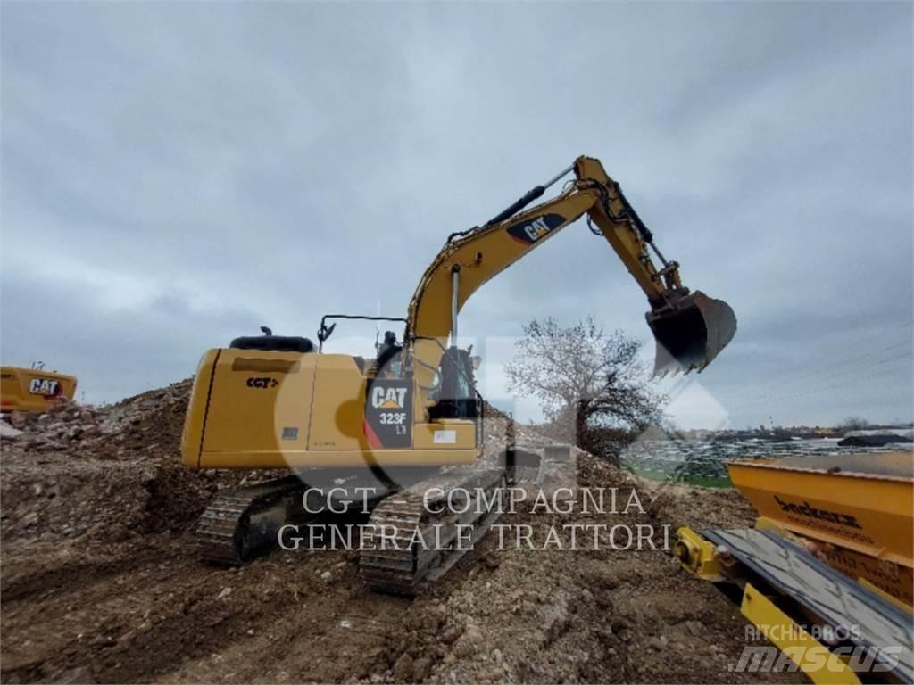 CAT 323F 履带挖掘机