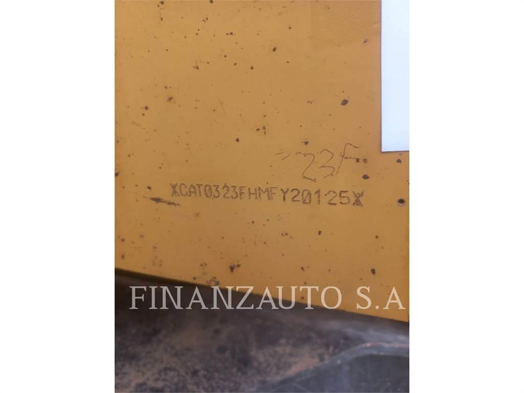 CAT 323F 履带挖掘机