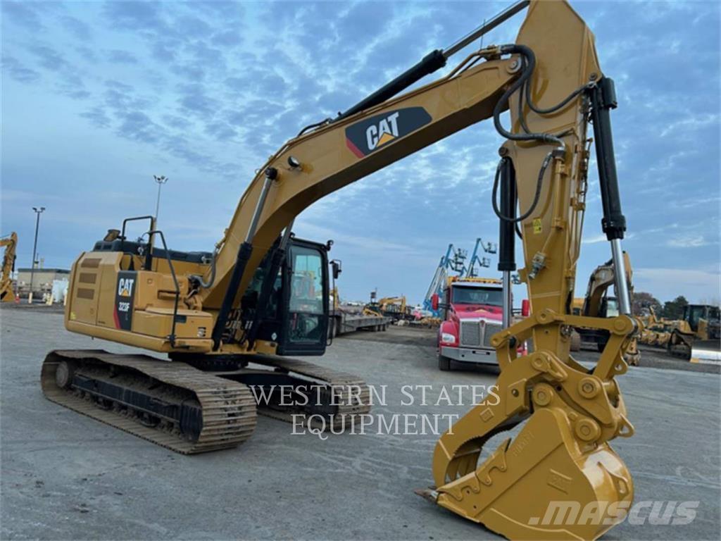 CAT 323F 履带挖掘机