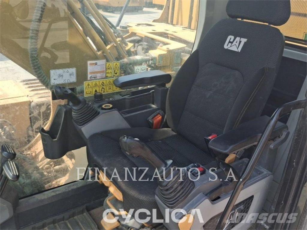 CAT 323L 履带挖掘机