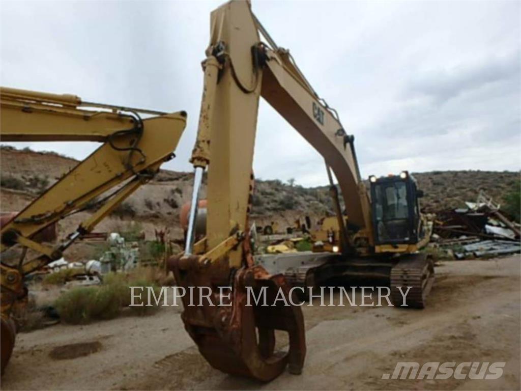 CAT 325 履带挖掘机