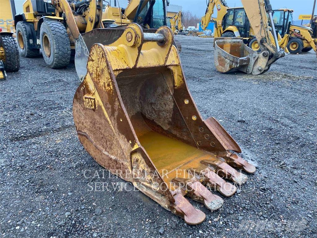 CAT 325 07D 履带挖掘机